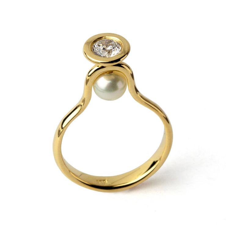 Venus Diamond Pearl Gold Ring