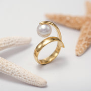 Twist Round Pearl Gold Ring