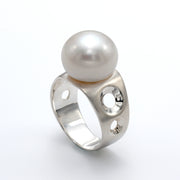 Bubbles Pearl Ring