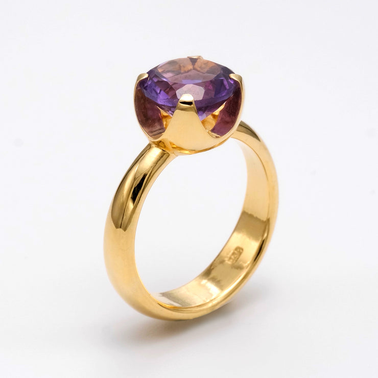 Cup Amethyst Gold Ring