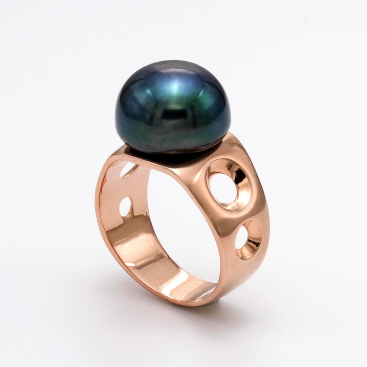 Bubbles Rose Gold Black Pearl Ring