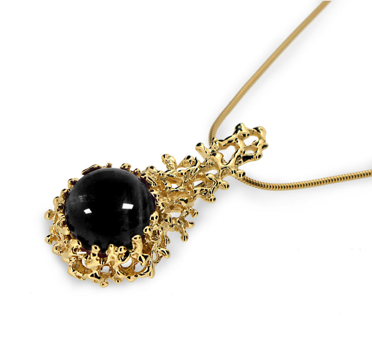 Coral Gold Onyx Pendant Necklace